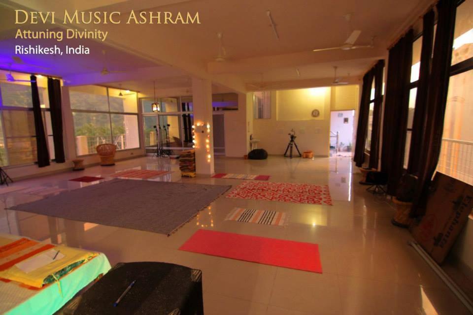 リシケーシュ Devi Music Ashram Bed & Breakfast エクステリア 写真